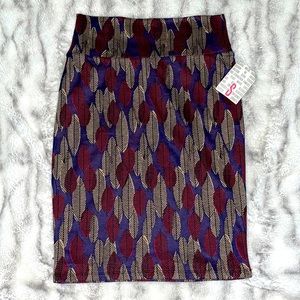 LuLaRoe Cassie Pencil Skirt in Purple with Lead Pattern